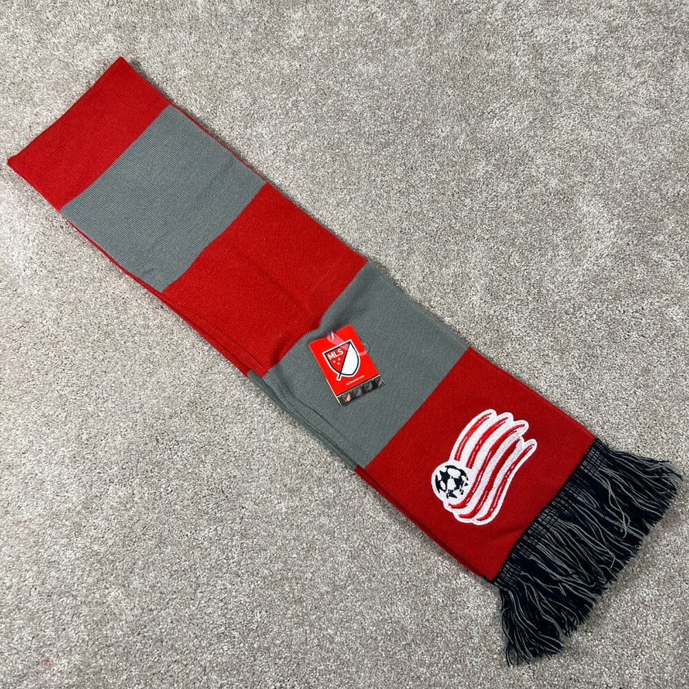 MLS Unisex Gray Red Winter‎ Fringe New England Revolution Soccer Scarf NWT